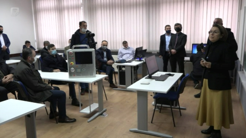 Travnički srednjoškolci dobili mogućnost i za praktična iskustva u CNC-u